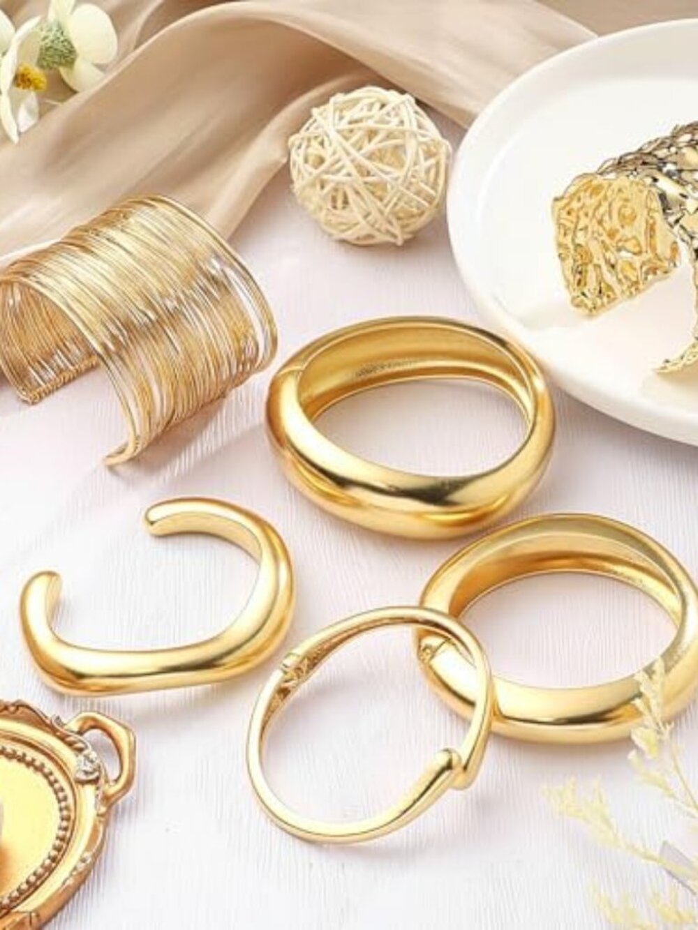 6 Pcs‎ Chunky Cuff Bangle for Women Vintage Gift Bracelets Gold Chunky